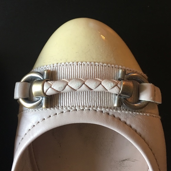Ferragamo flats size 8 - Picture 2 of 4
